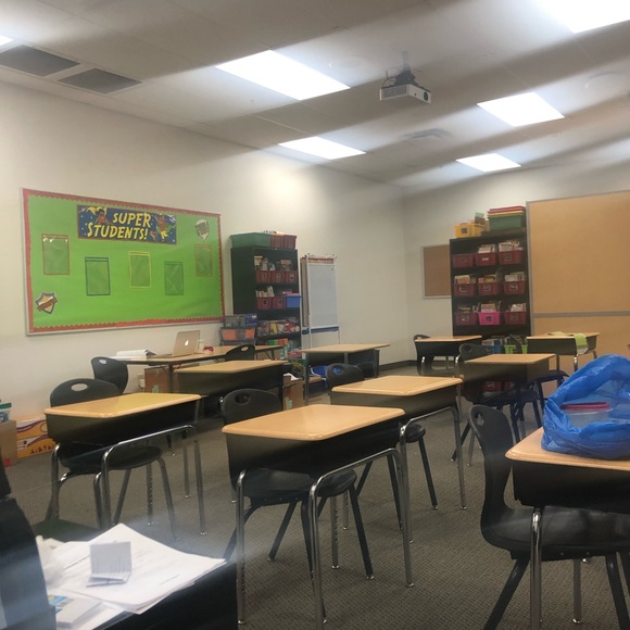 Meet your Posher, Lisamarie - Picture 2 of 2